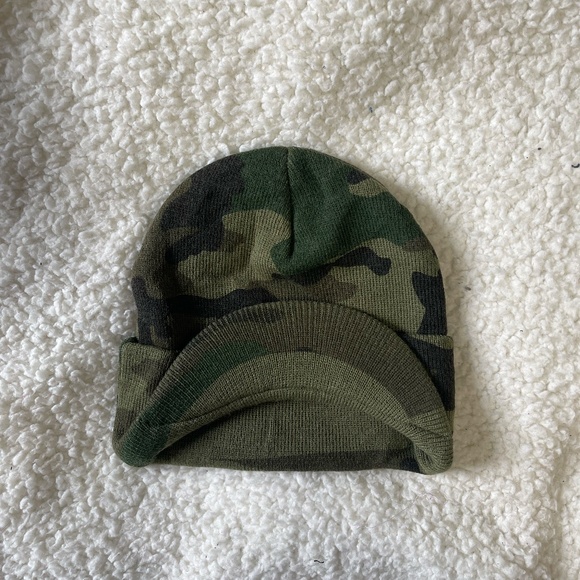 Supreme Radar Beanie FW20 Woodland Camo - Picture 2 of 5